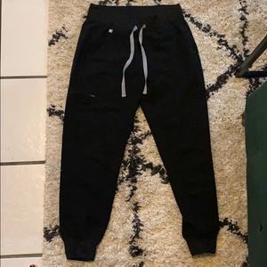 Figs joggers in black